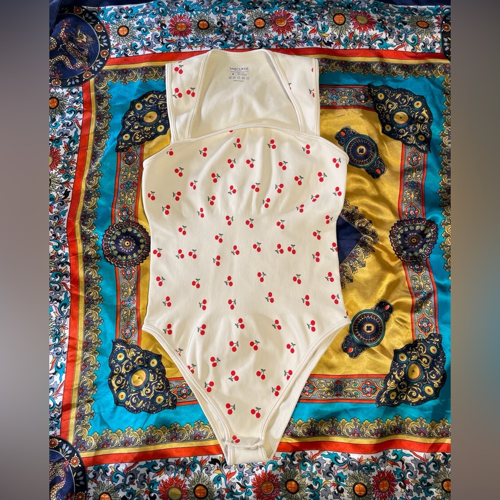 Shecurve Cream Cherry Print Bodysuit Size Medium